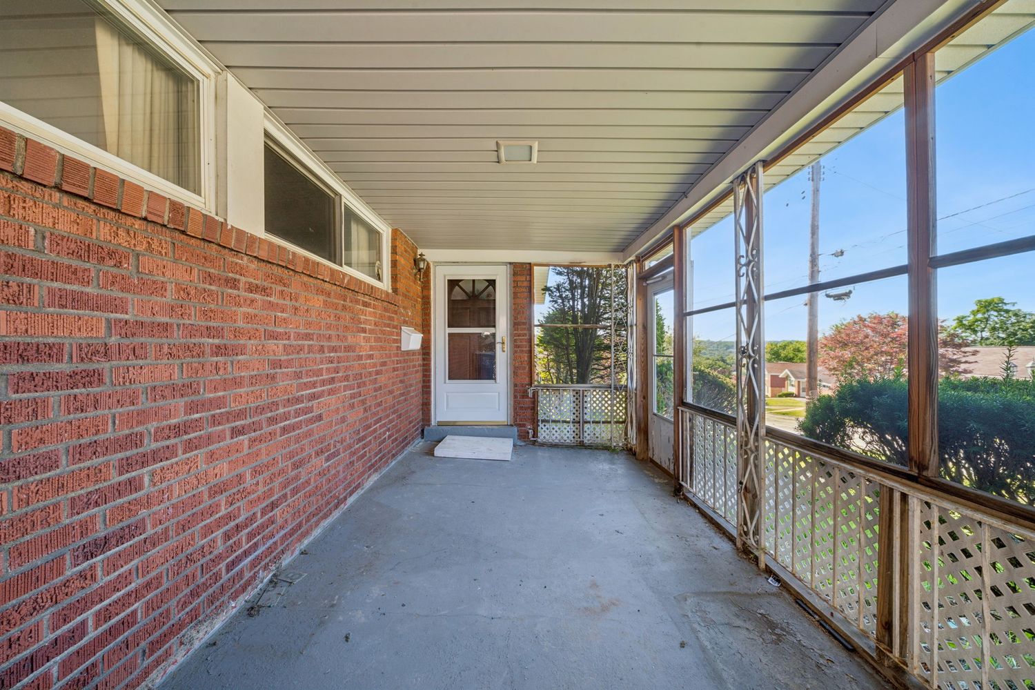 318 Dunbar Dr