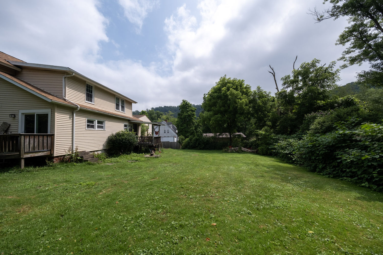 517 MORAY LANE