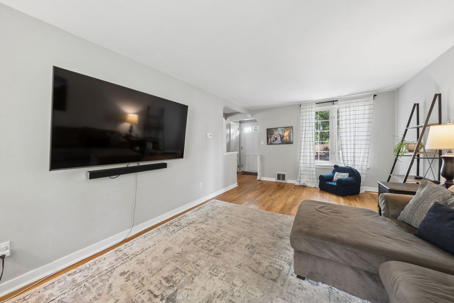 295 Barclay Avenue