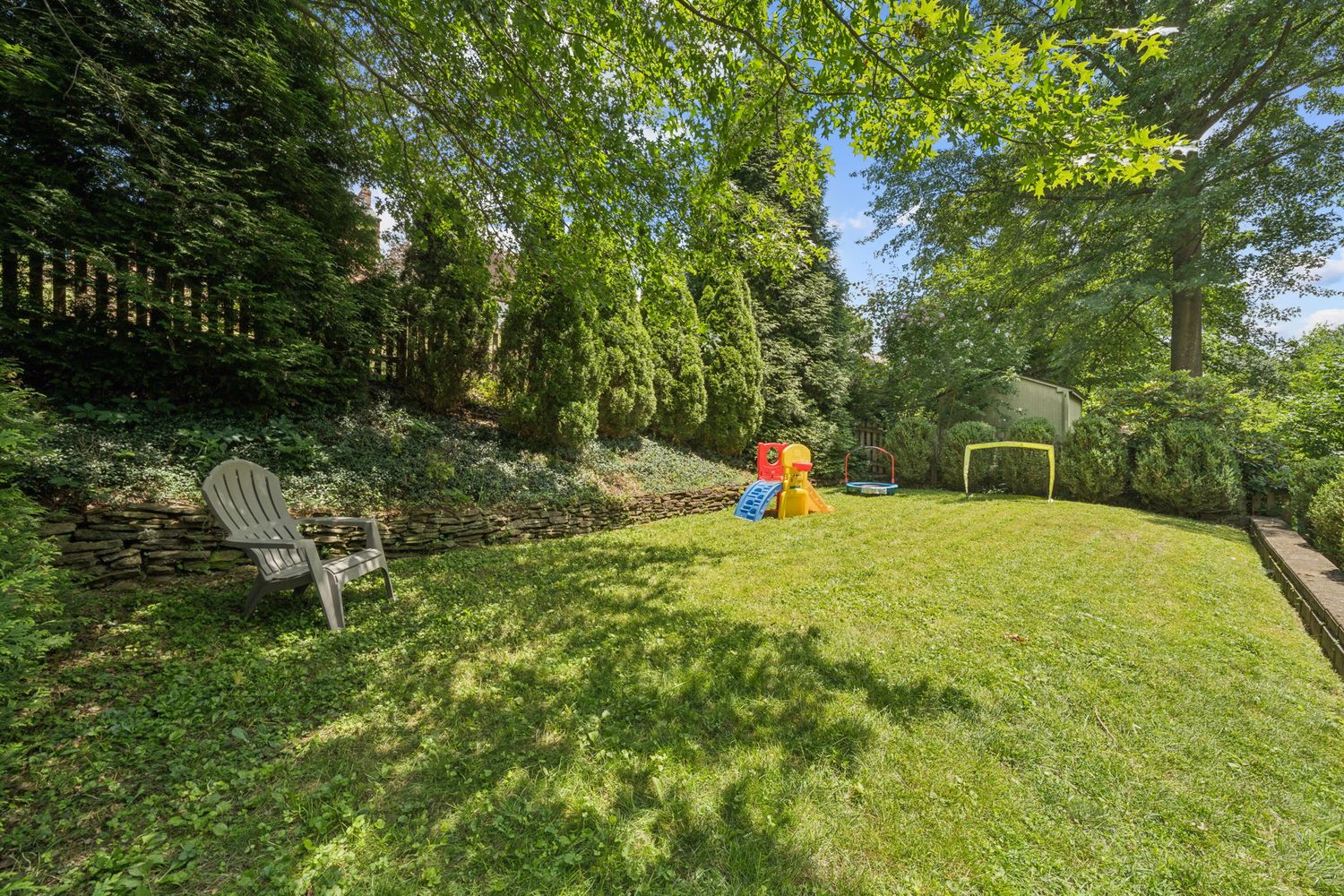 295 Barclay Avenue