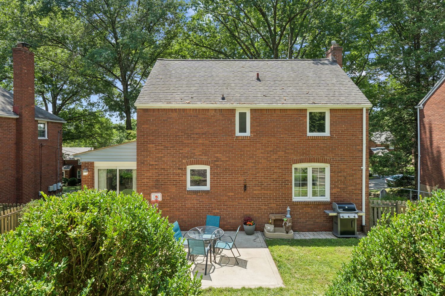295 Barclay Avenue