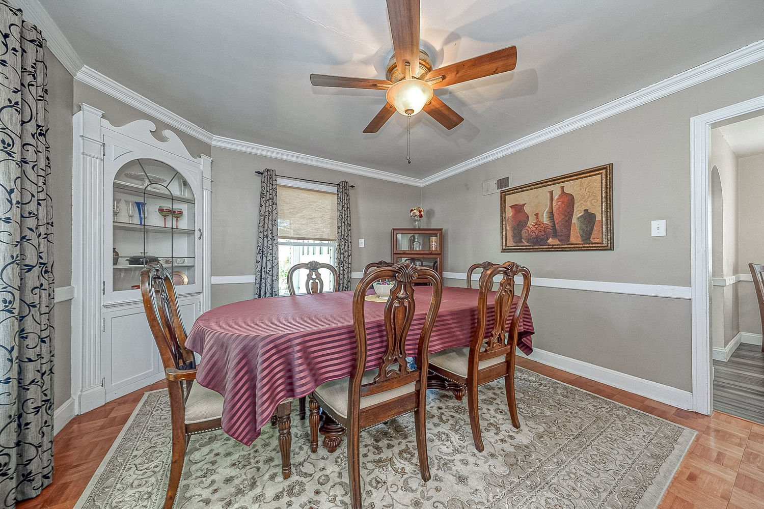 945 Summit DRIVE