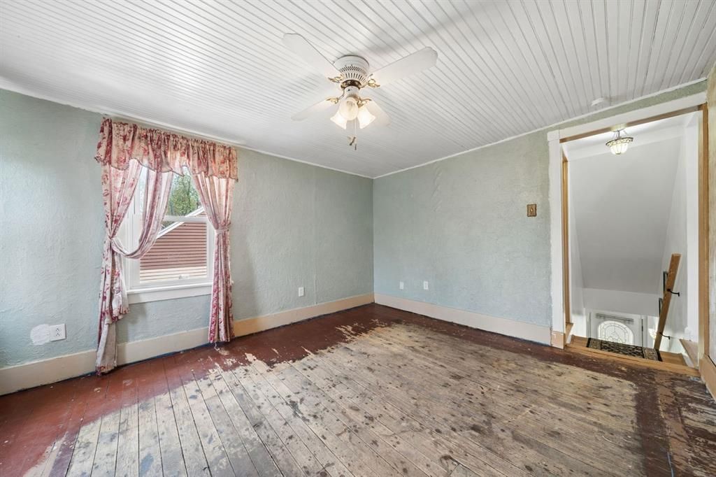 8013 Saltsburg Road