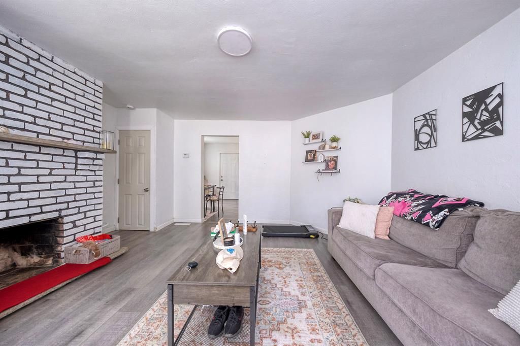 517 MORAY LANE