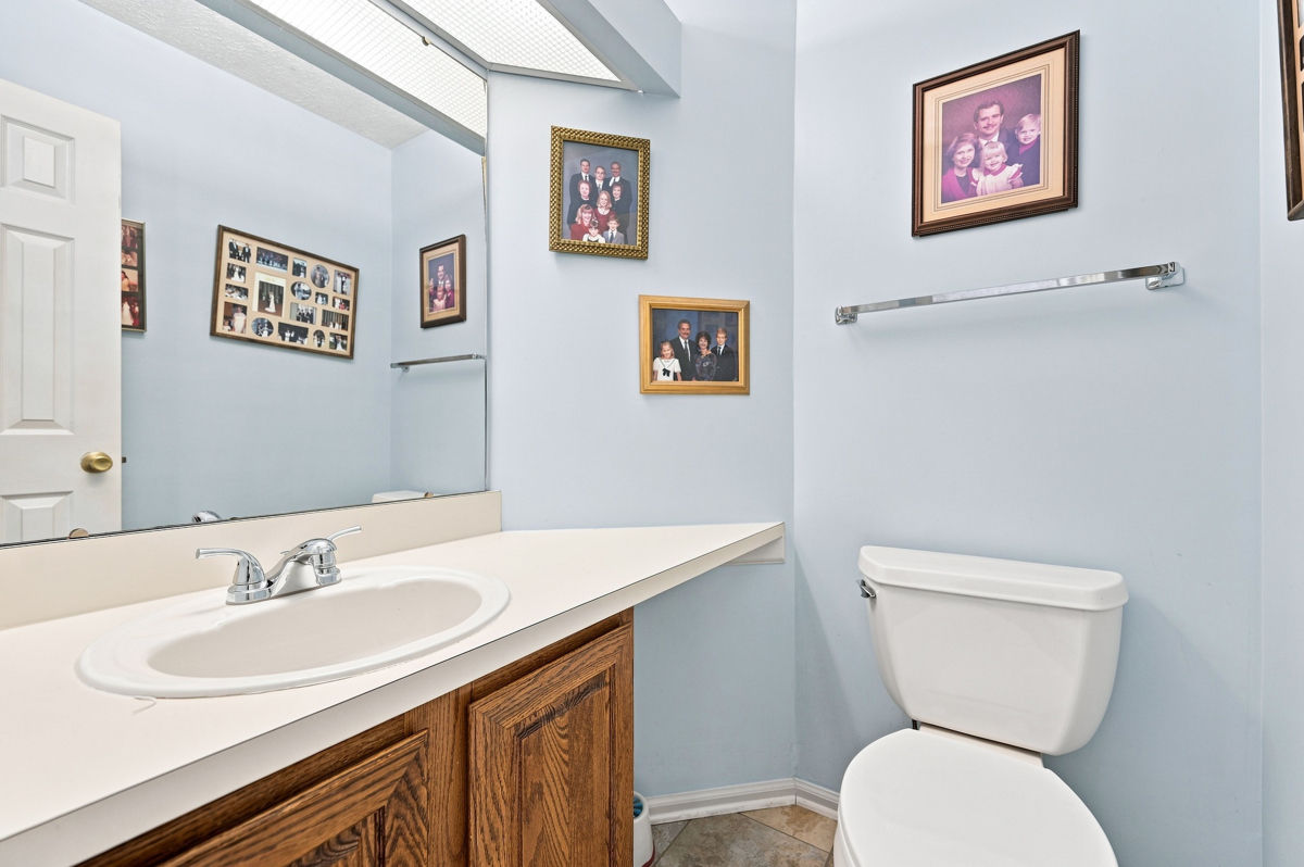 215 Leaside Drive