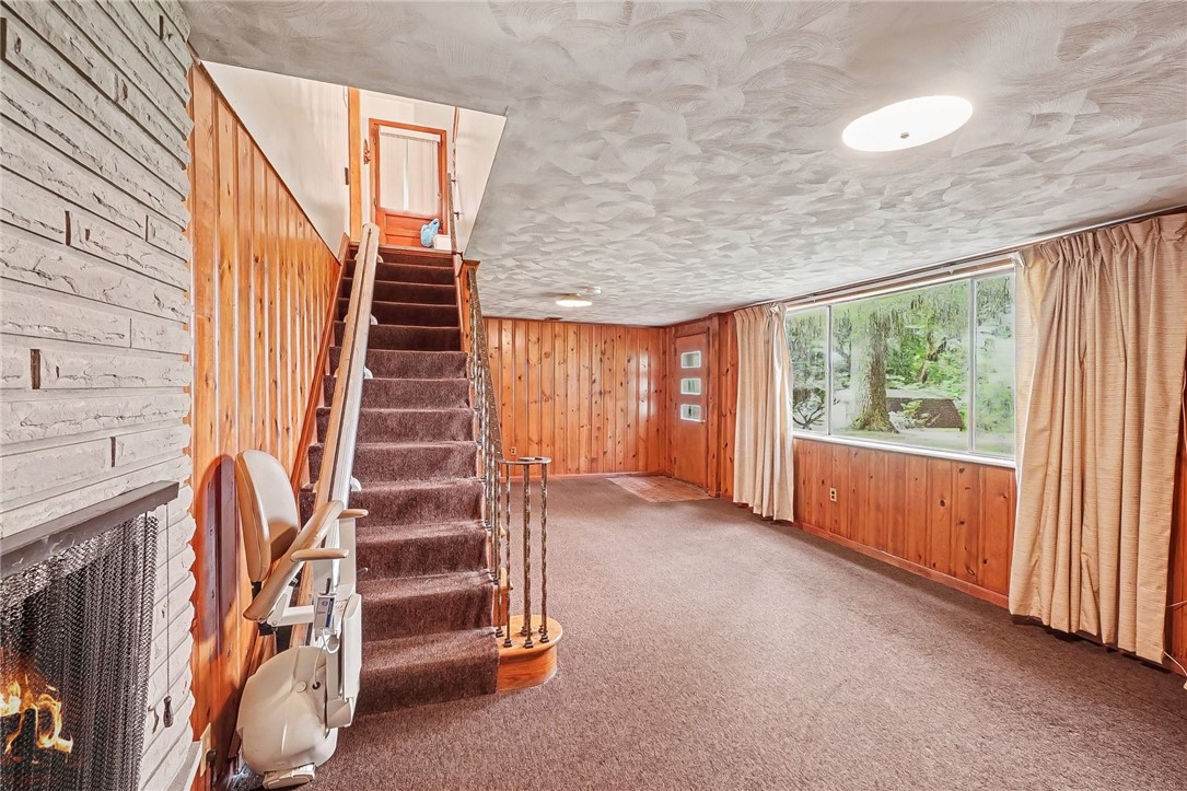1314 Foxboro Dr