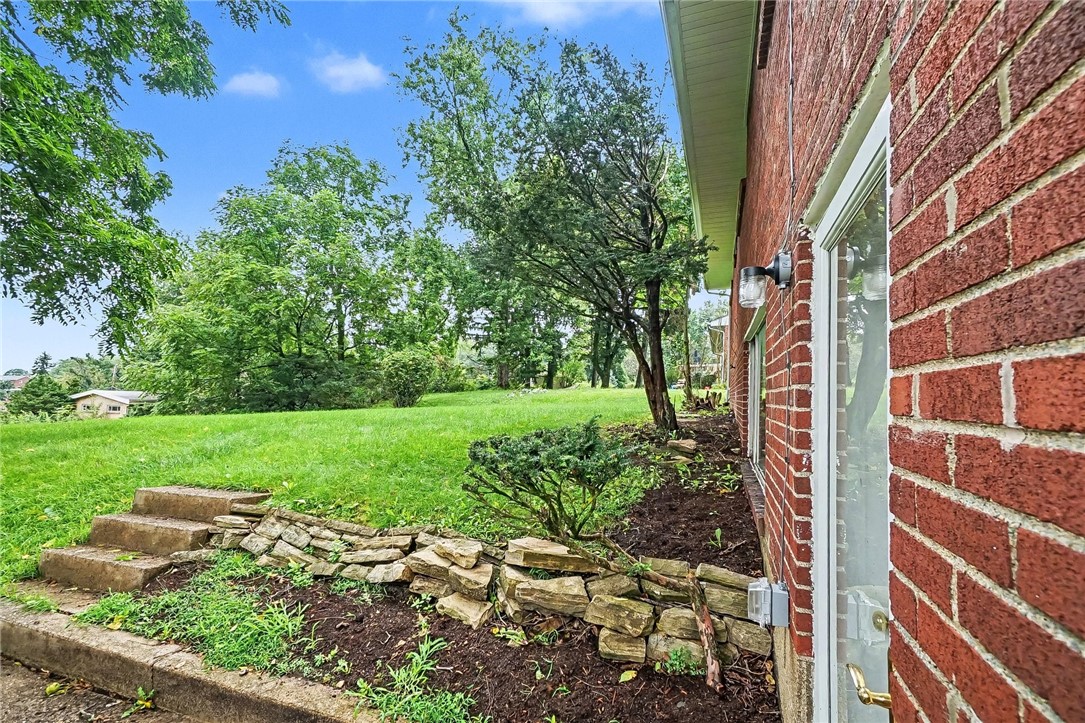 1314 Foxboro Dr