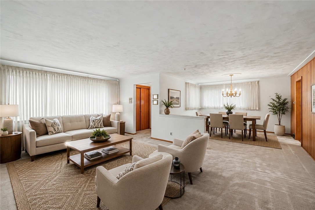1314 Foxboro Dr