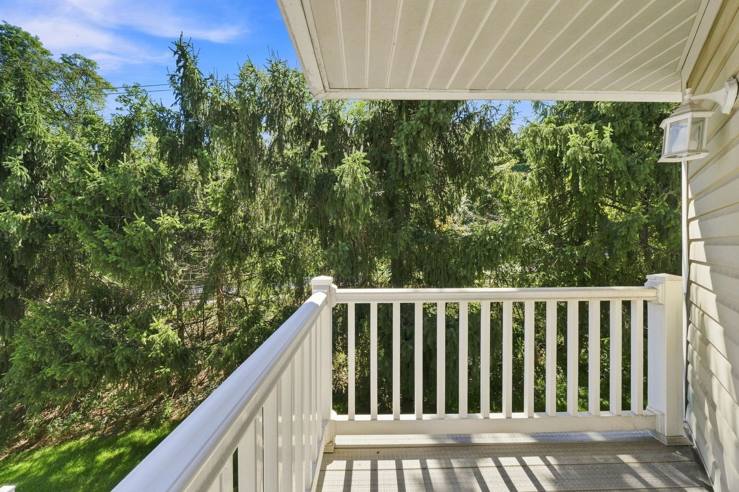 547 Lakewood Drive
