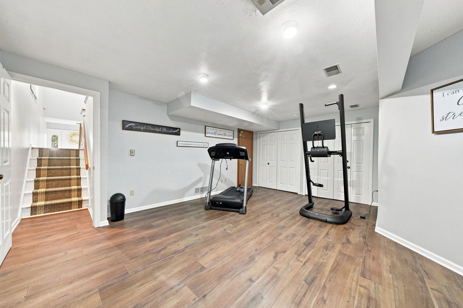 547 Lakewood Drive