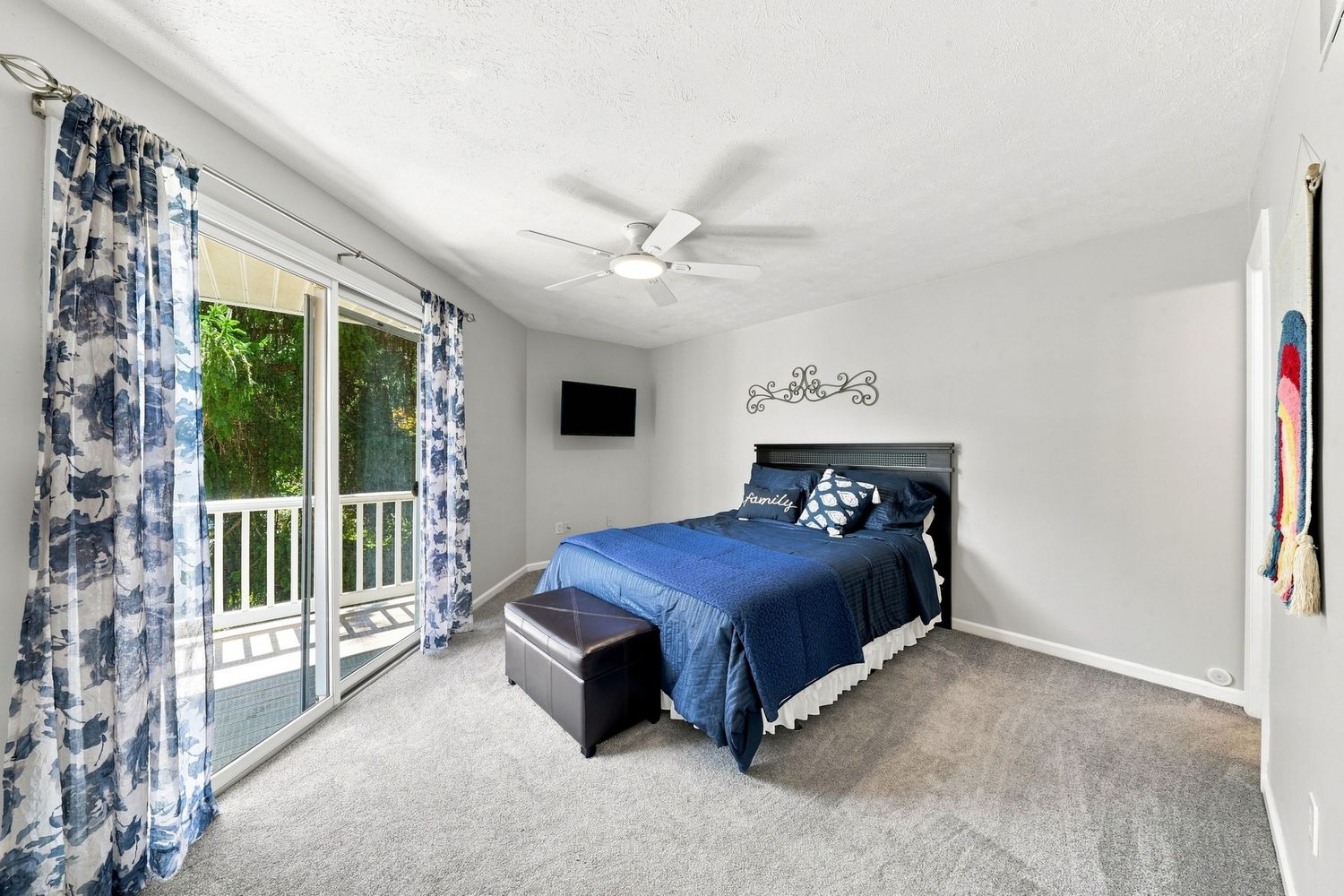 547 Lakewood Drive