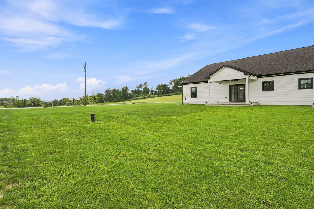 407 Raymaley Road 106