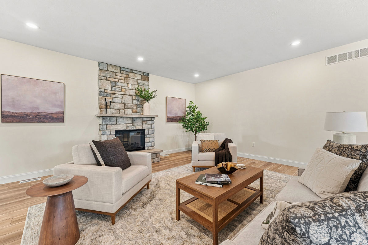 1163 Valley Club Drive 117