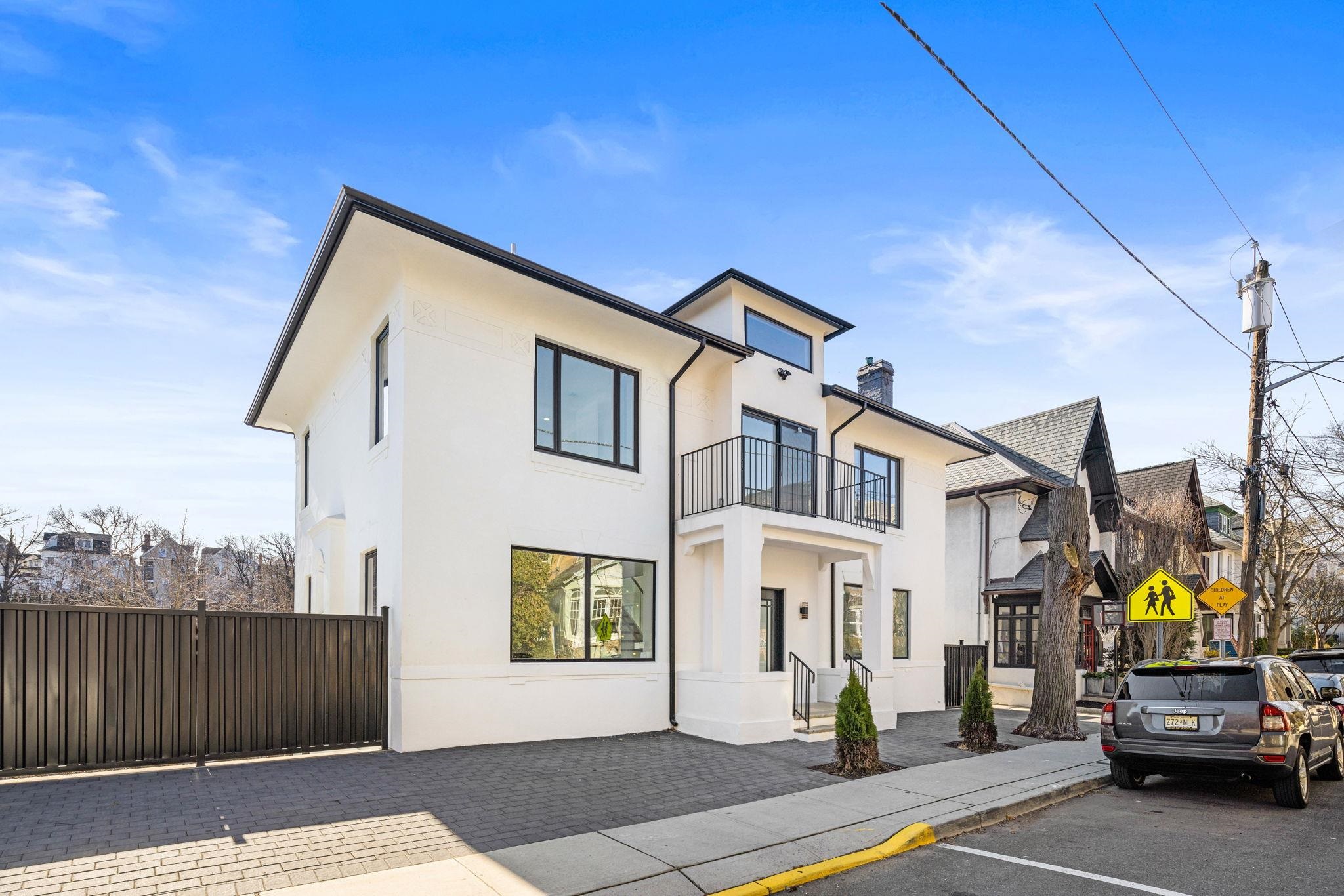 88 STERLING AVE