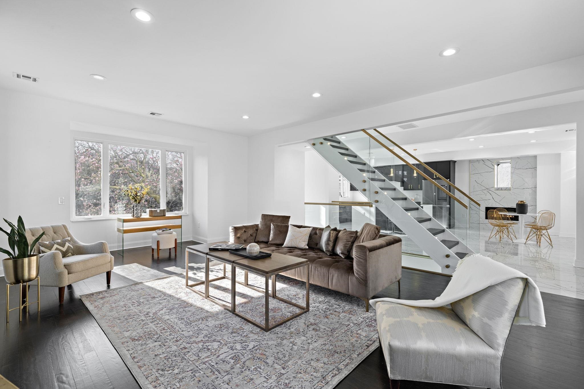 88 STERLING AVE