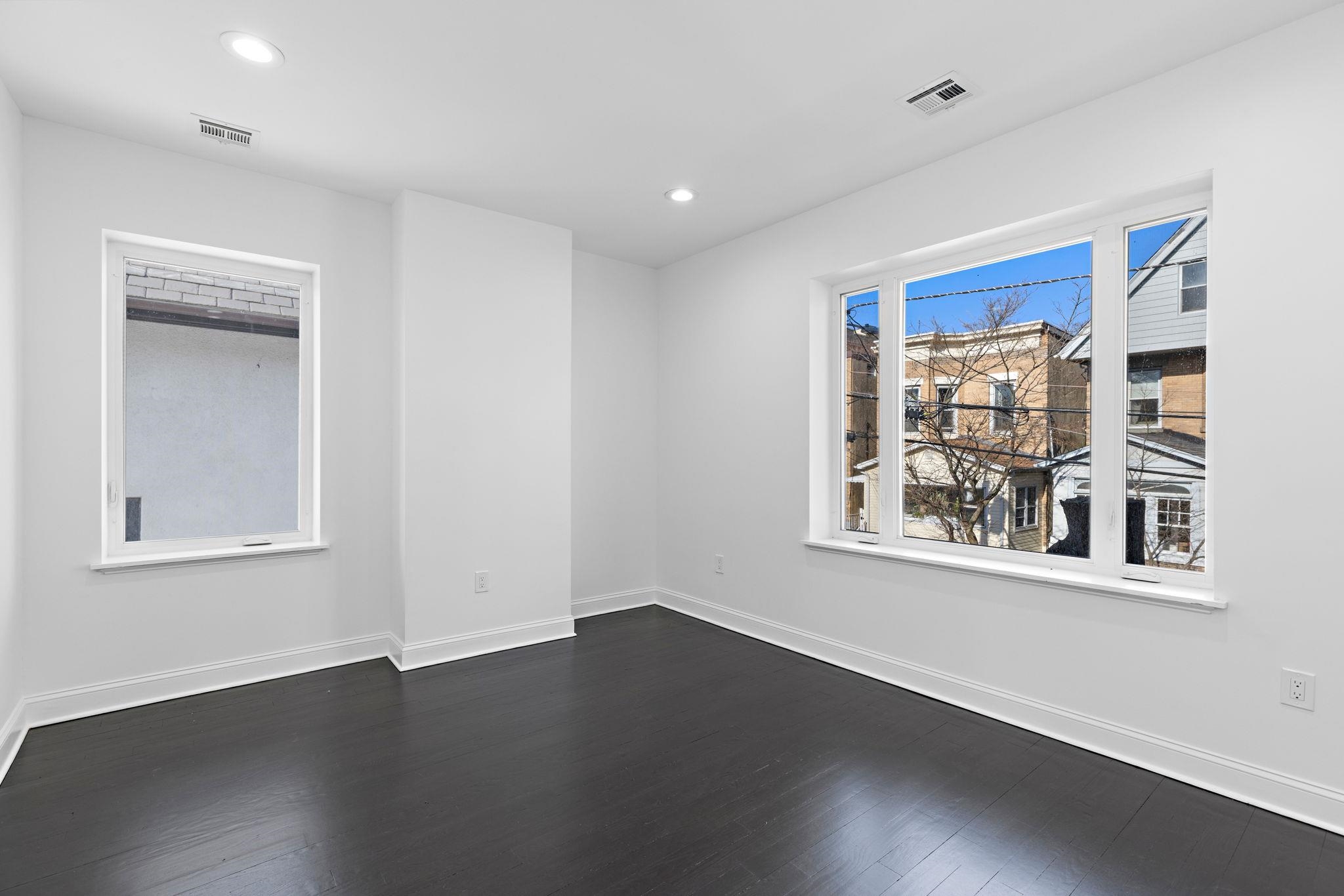 88 STERLING AVE