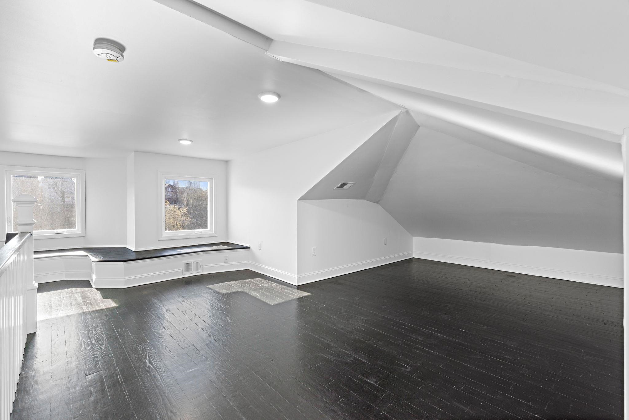 88 STERLING AVE