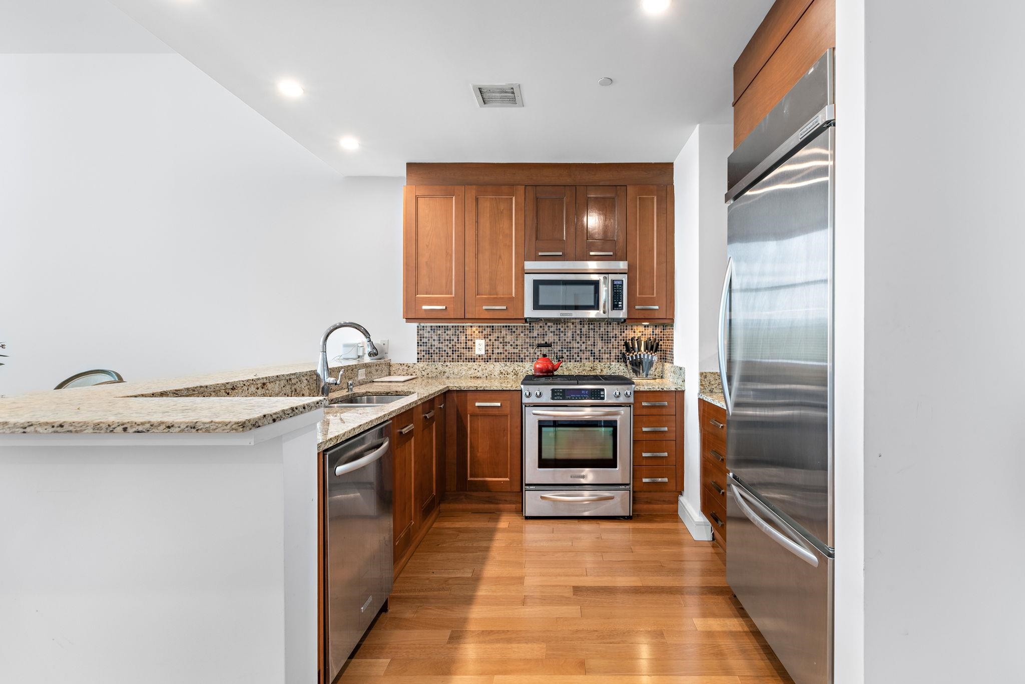 8100 RIVER RD Unit: 109