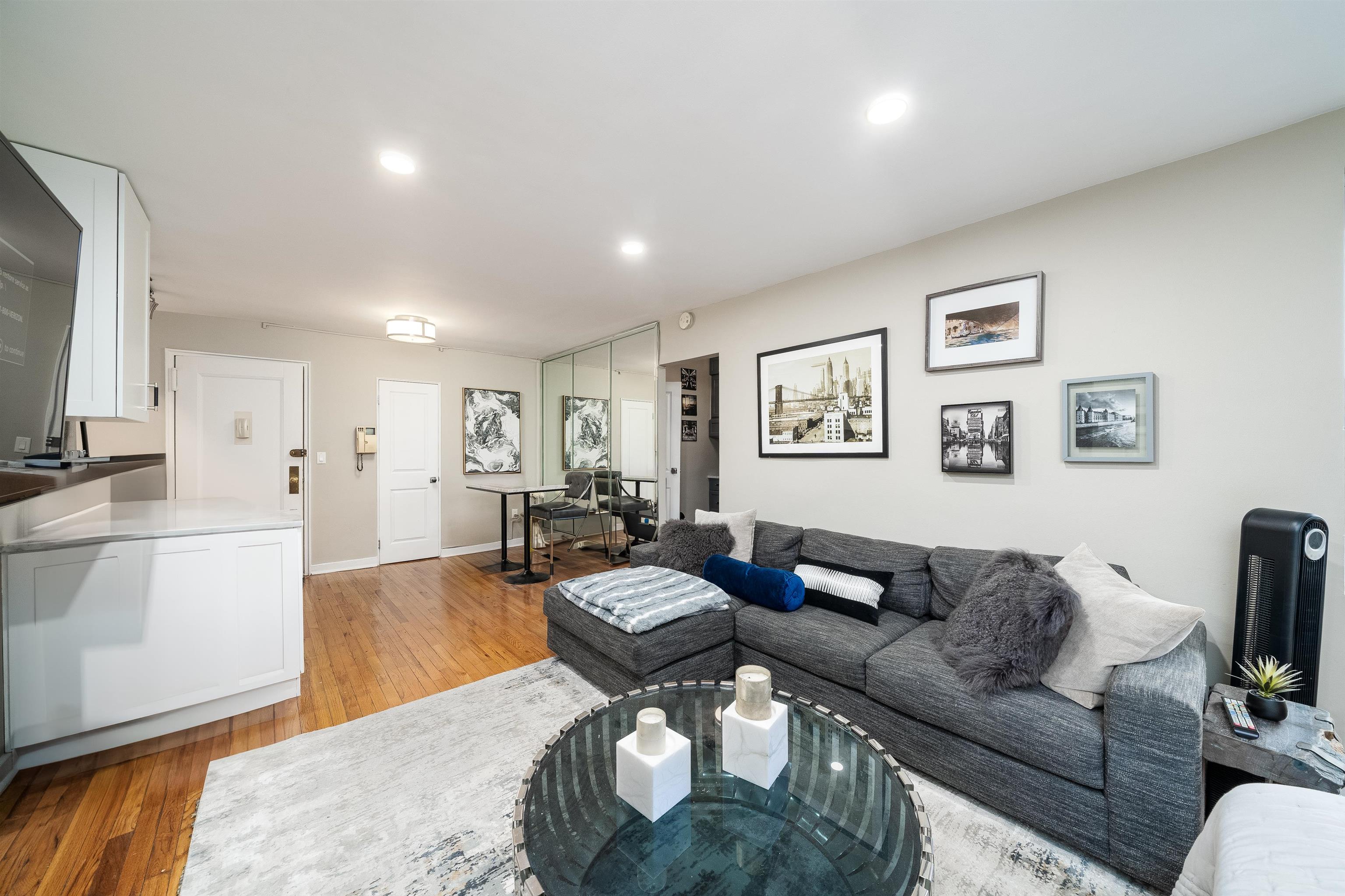 8550 BLVD EAST Unit: 1A
