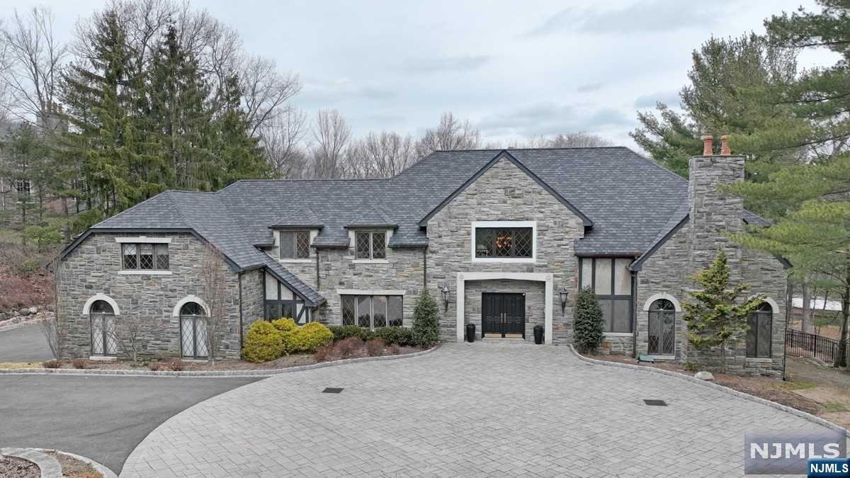 518 Hampton Hill Road