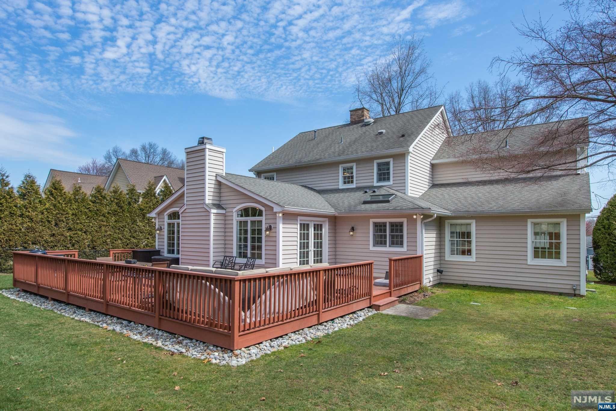379 Butternut Avenue
