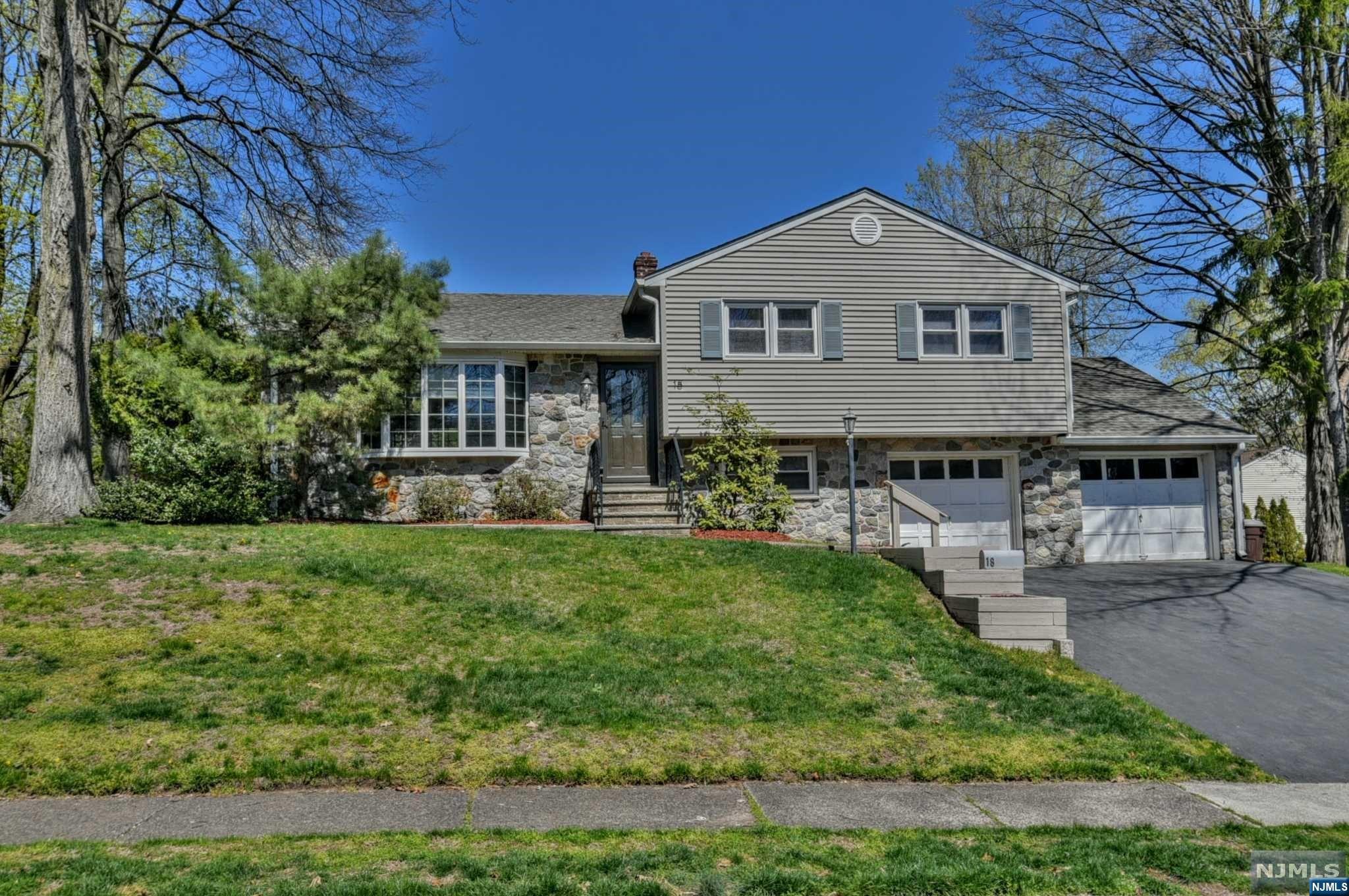 18 Pine Drive