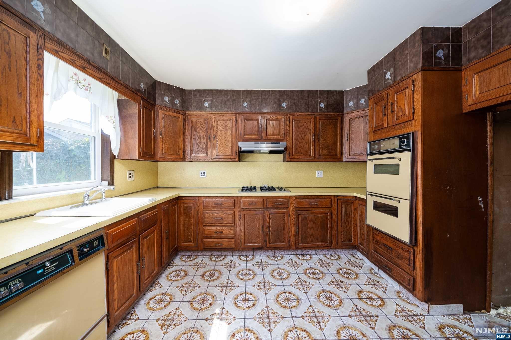354 Belgrove Drive