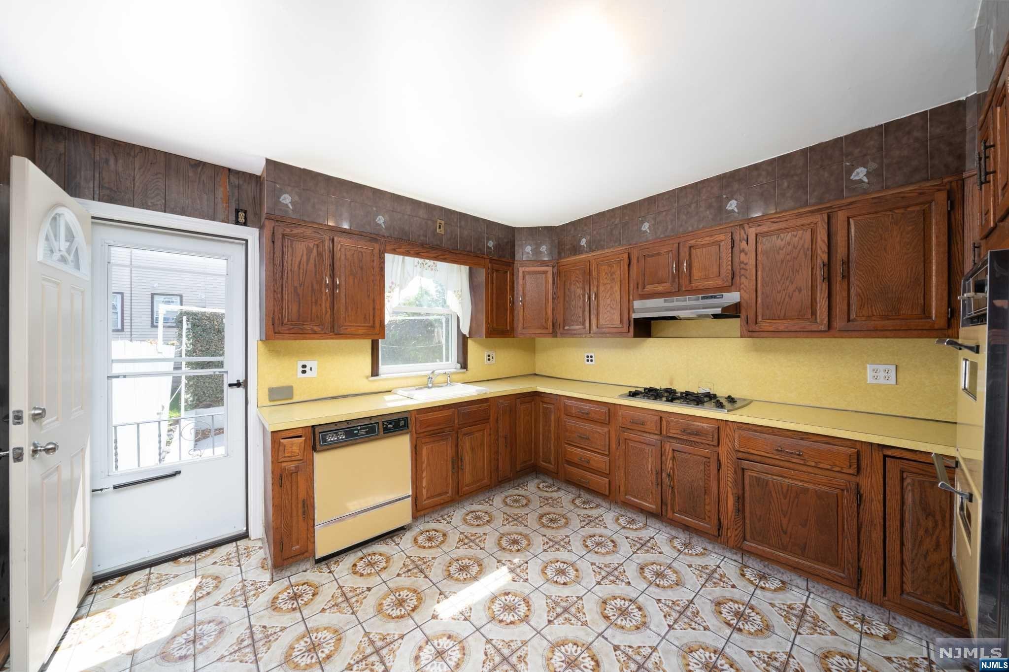 354 Belgrove Drive