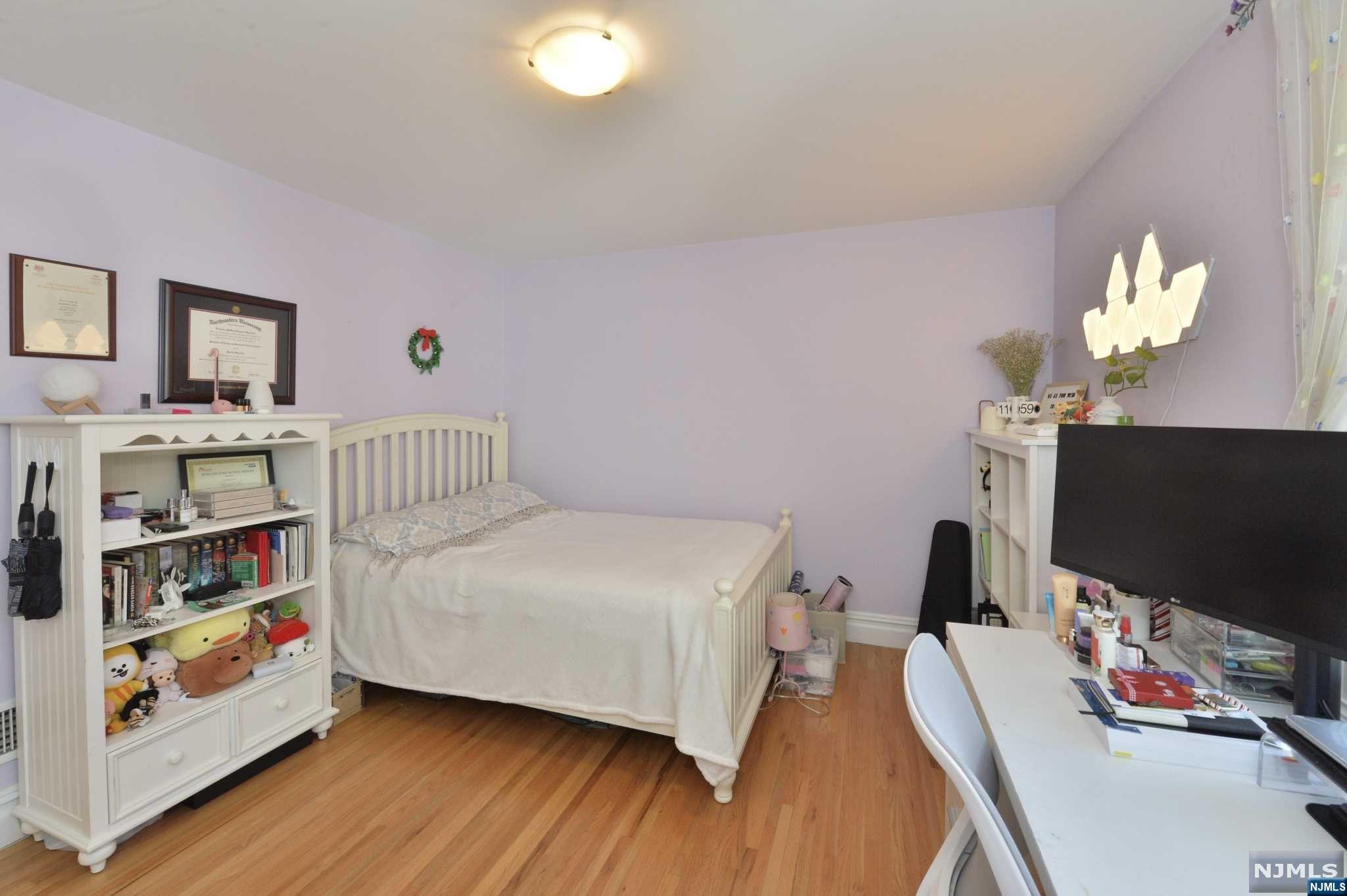 60 Pinehill Drive