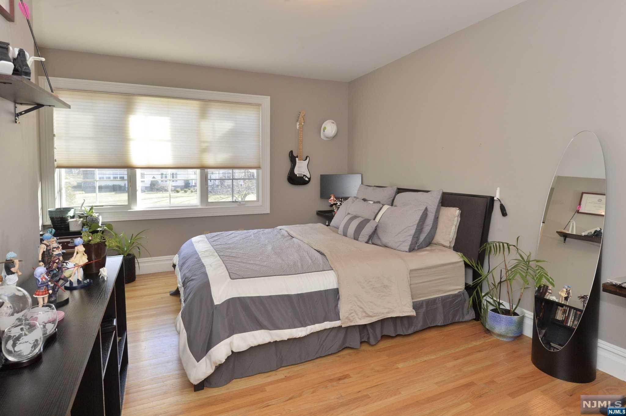 60 Pinehill Drive