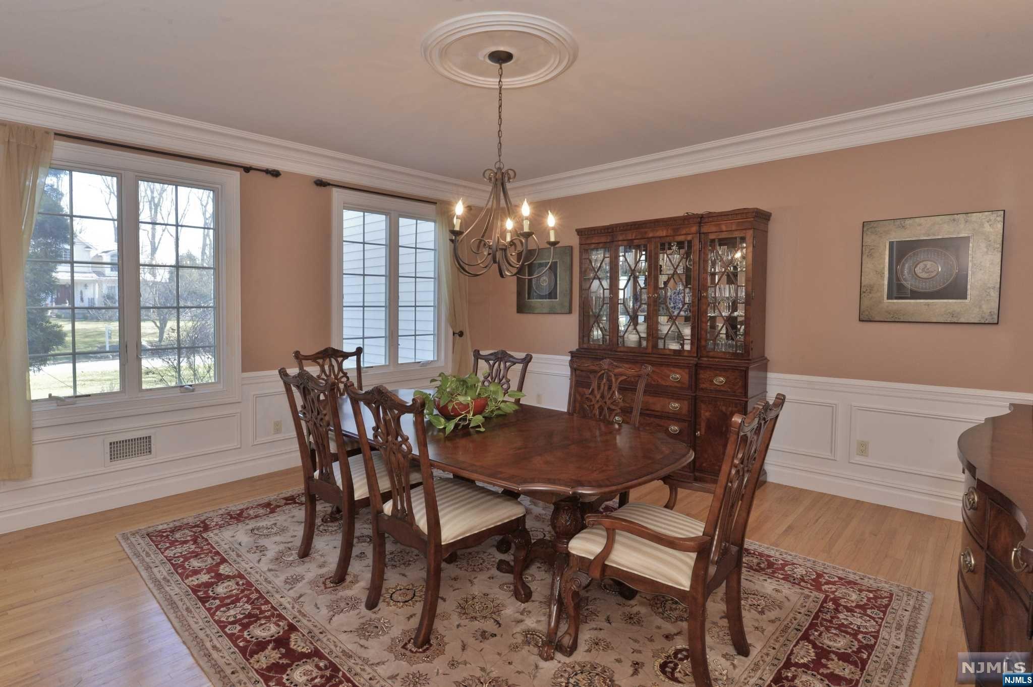 60 Pinehill Drive