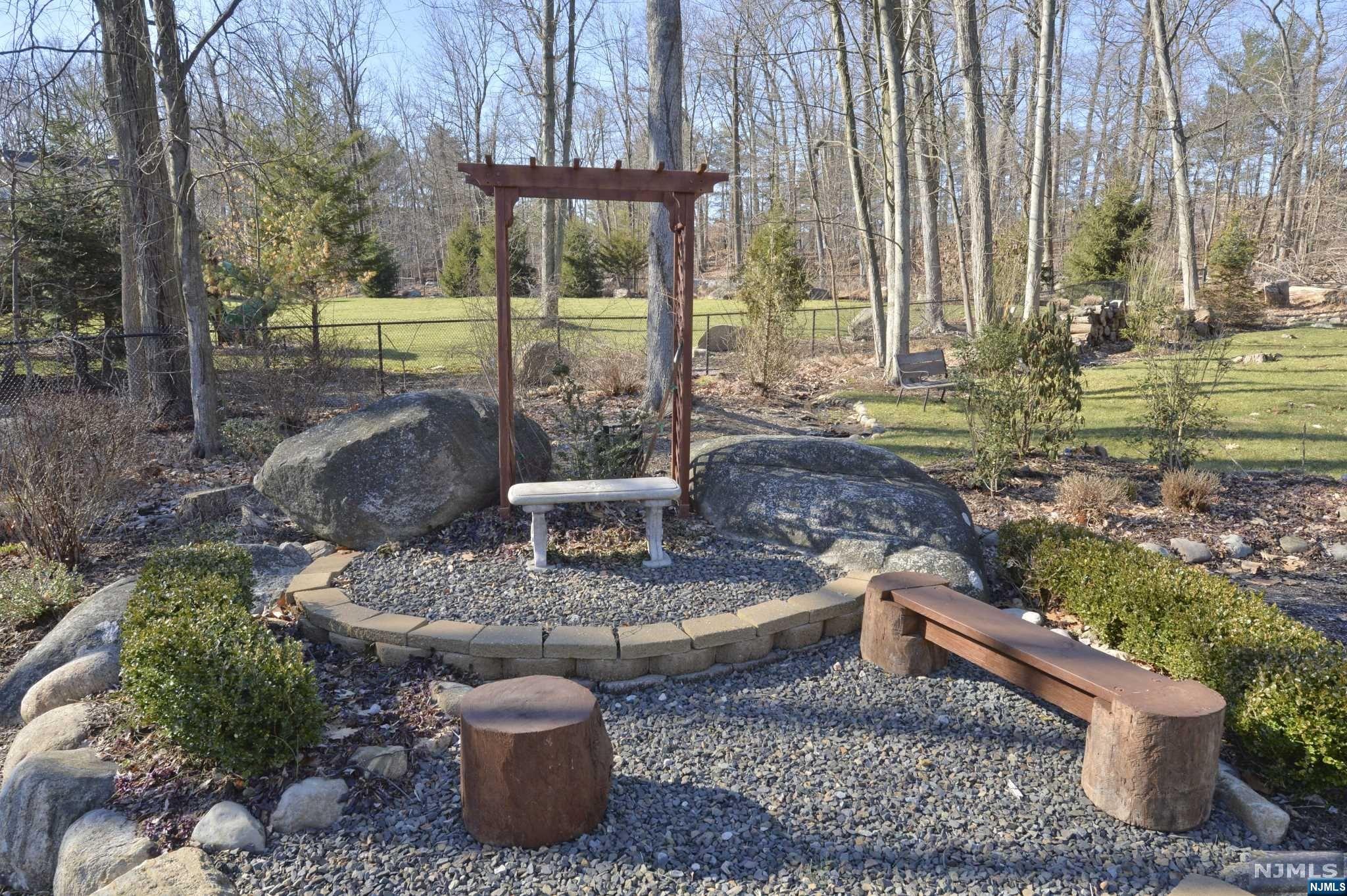 60 Pinehill Drive
