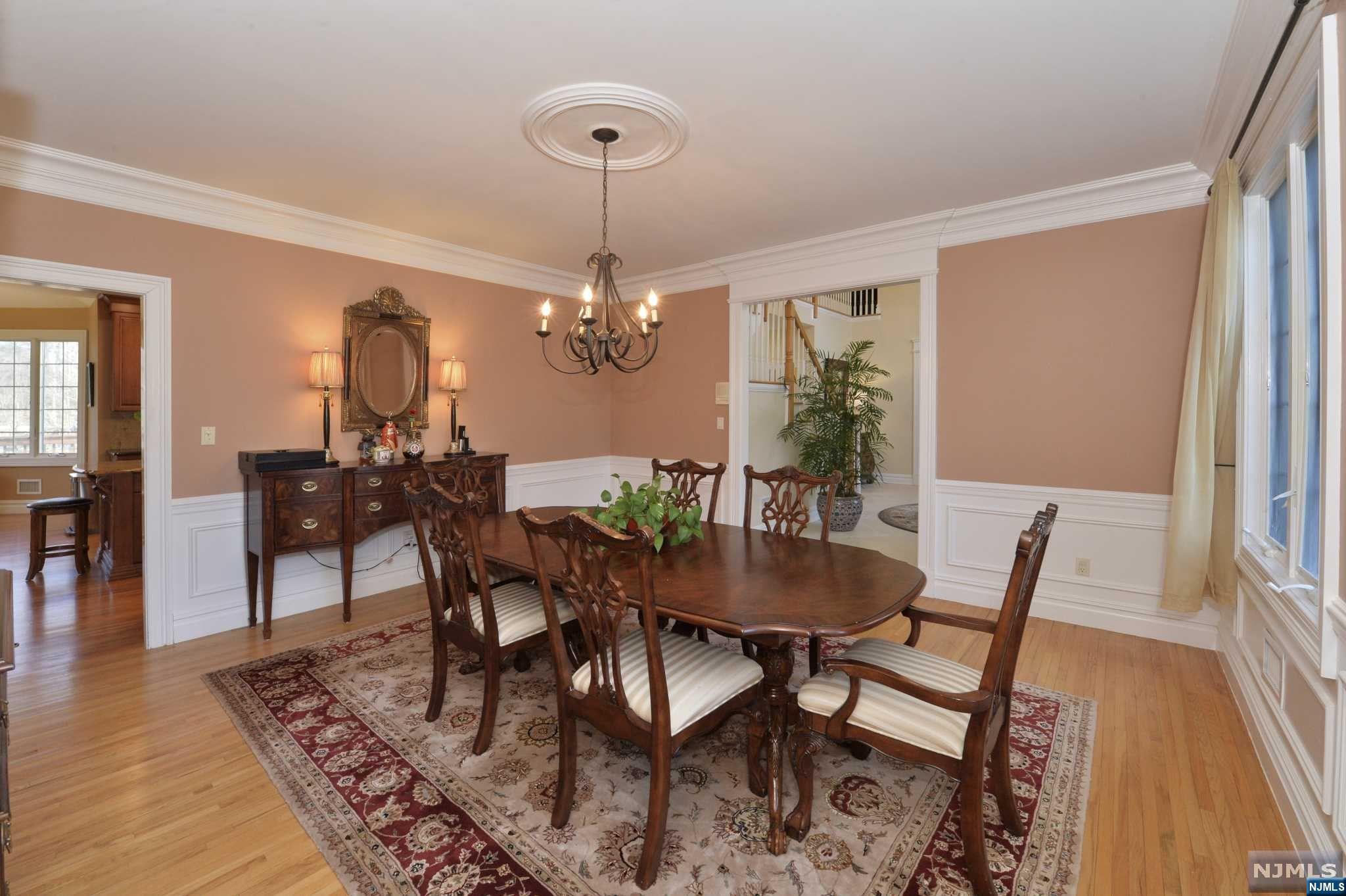 60 Pinehill Drive