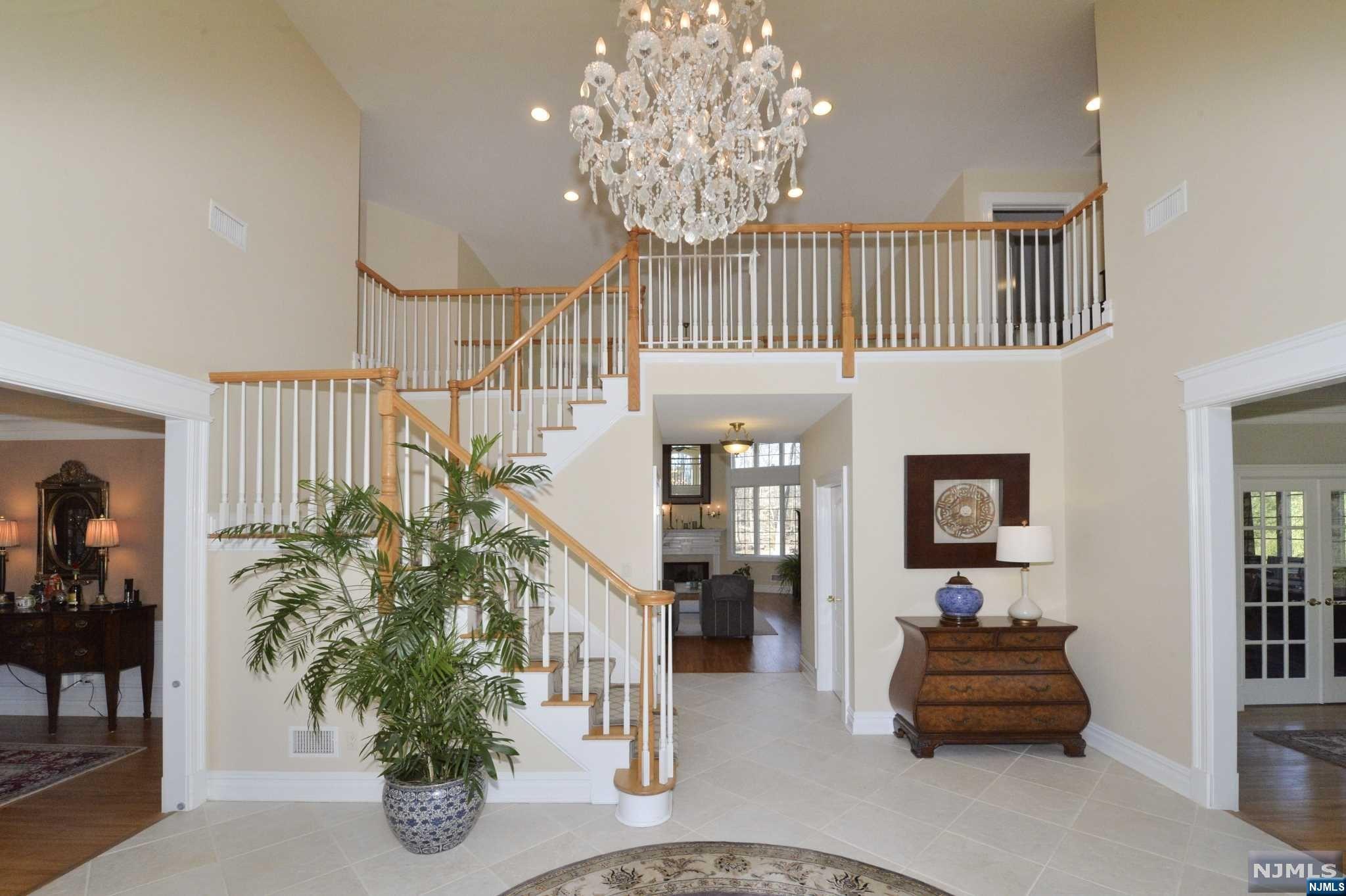 60 Pinehill Drive