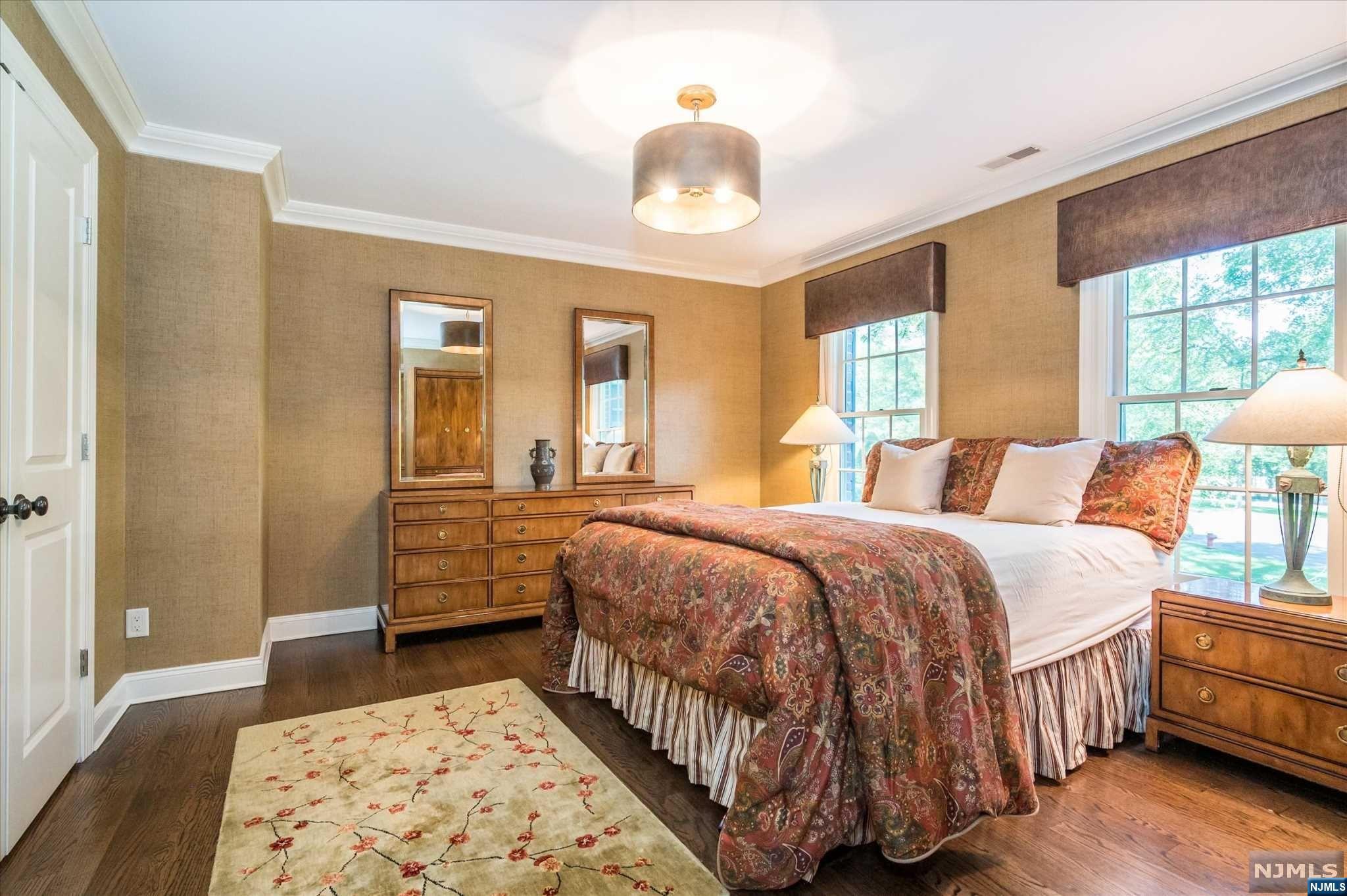 9 Matthew Place
