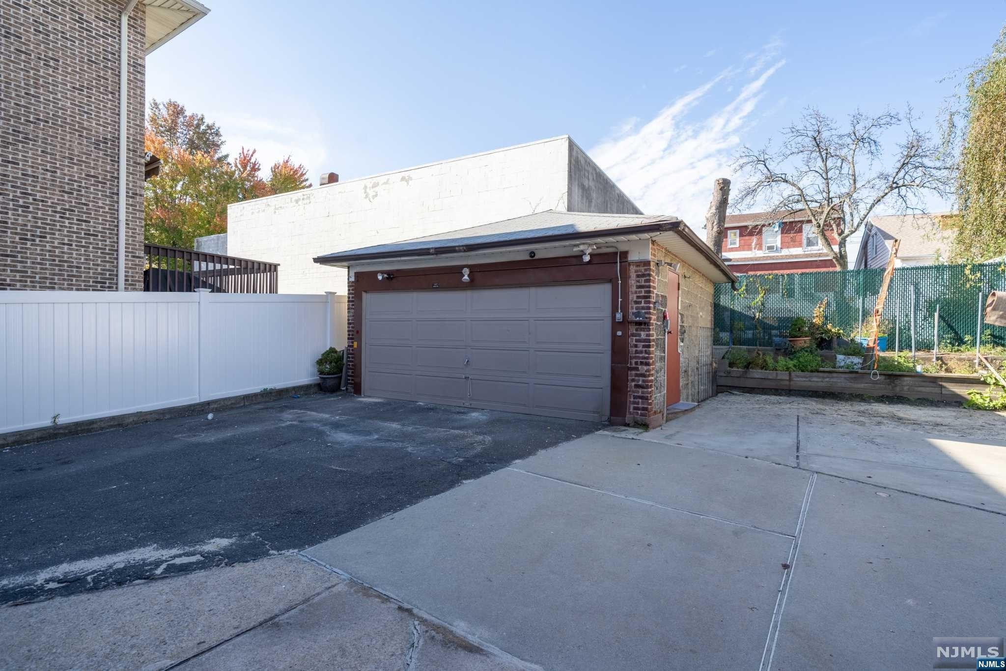447 Wilfred Terrace