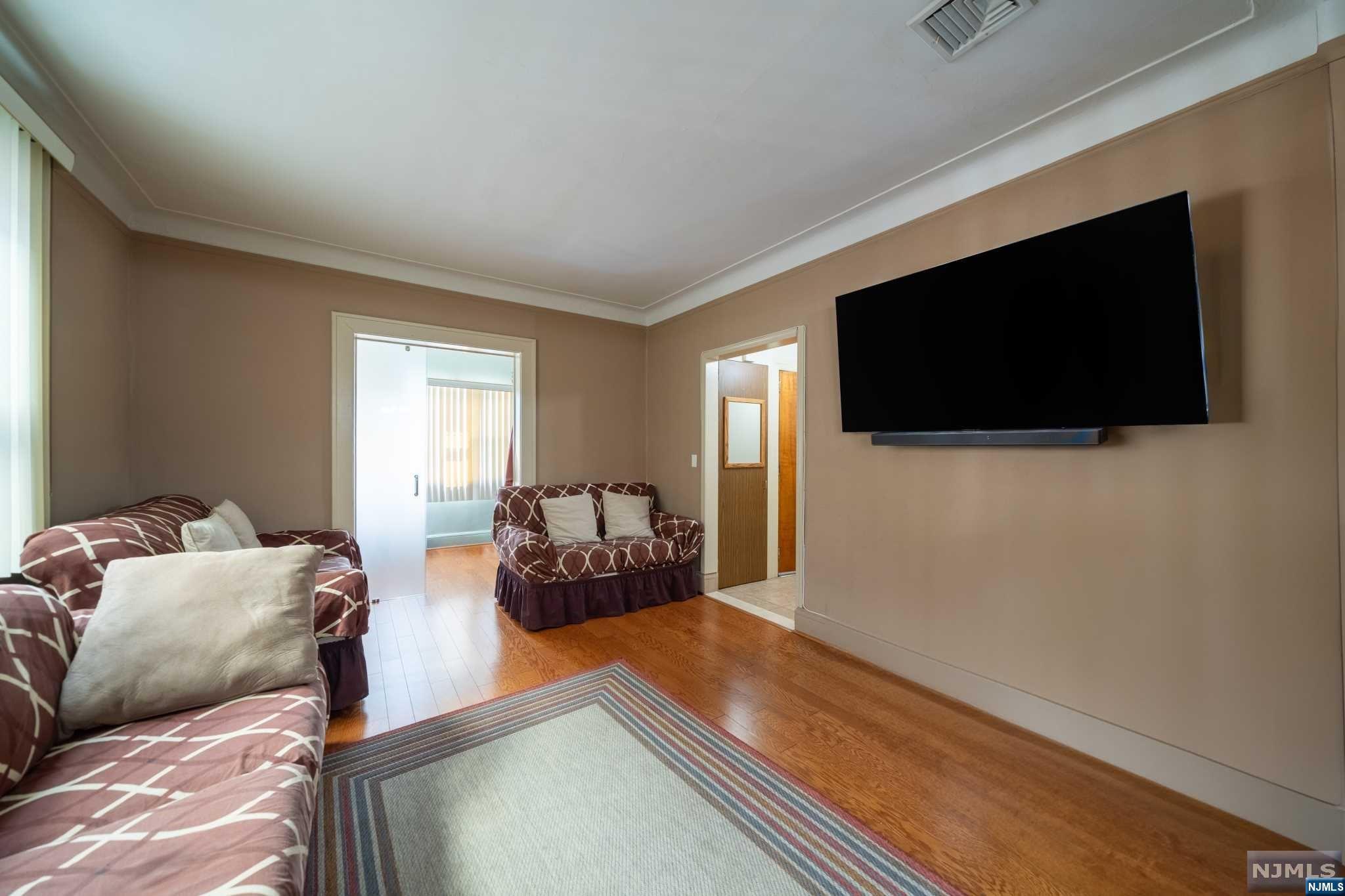 447 Wilfred Terrace