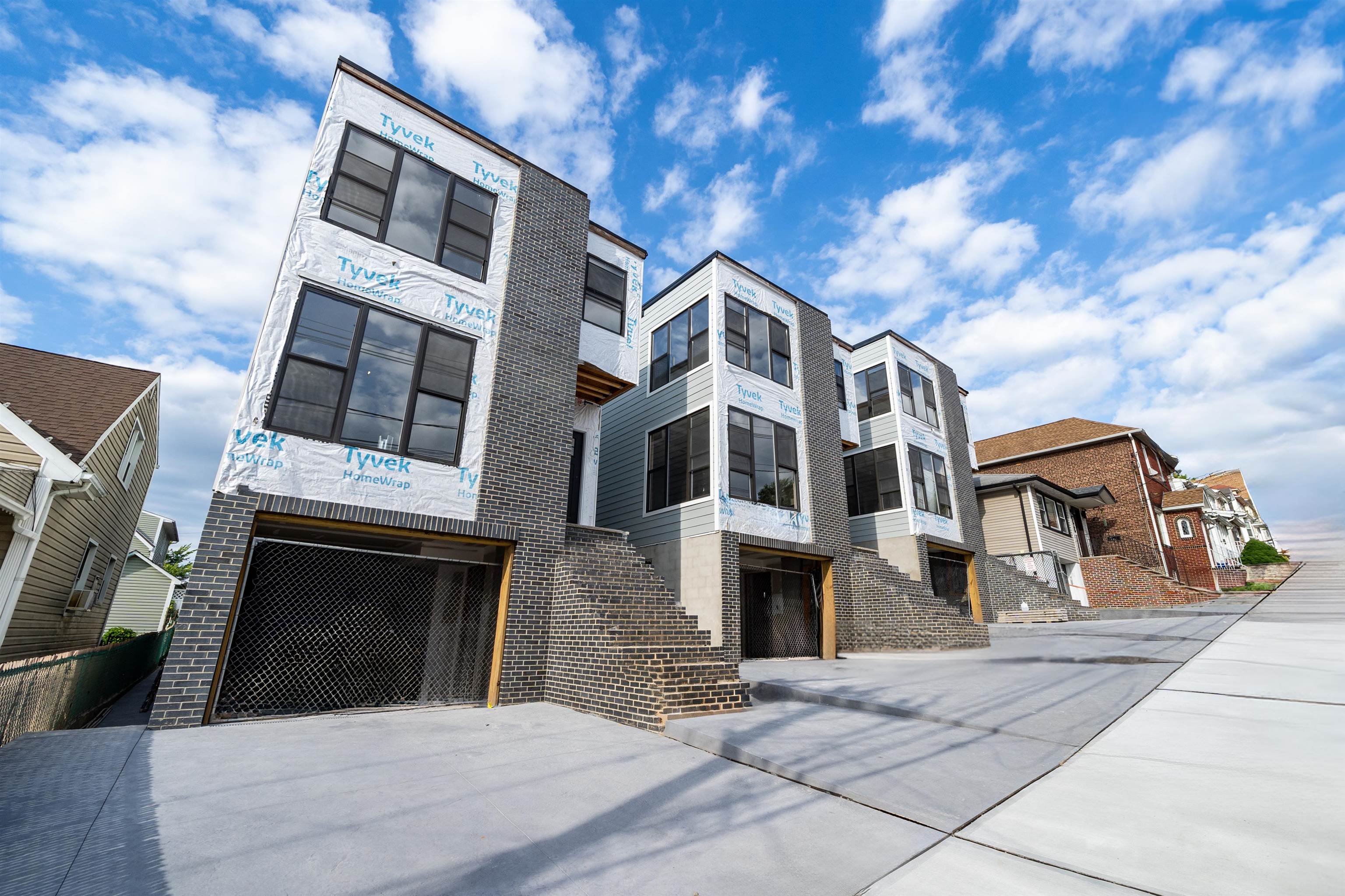 1608 80TH ST
