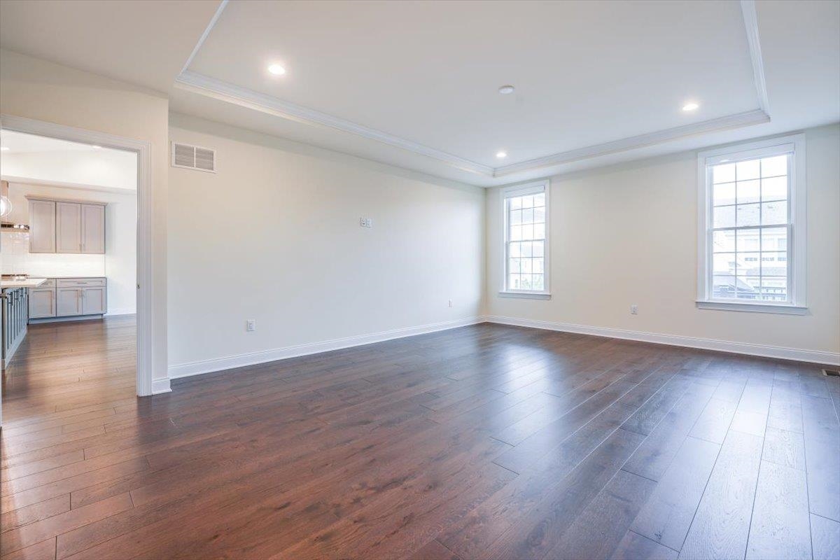 18 SILENT NEST WAY