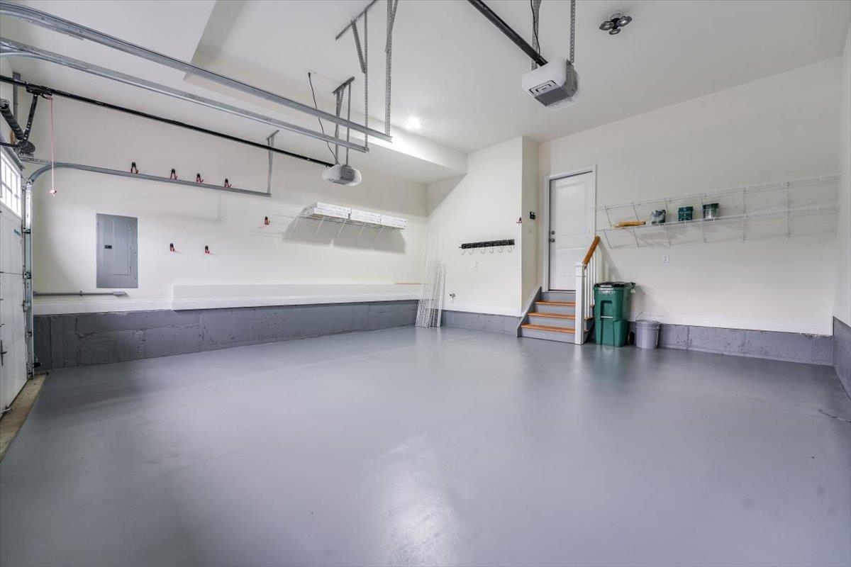 18 SILENT NEST WAY