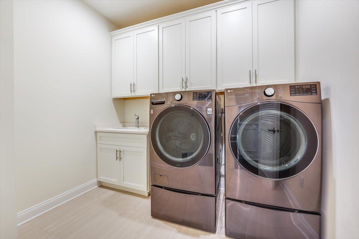 18 SILENT NEST WAY