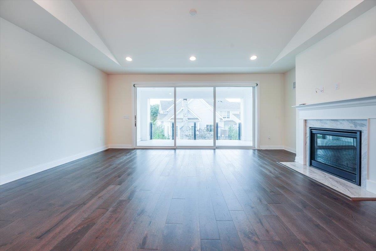 18 SILENT NEST WAY