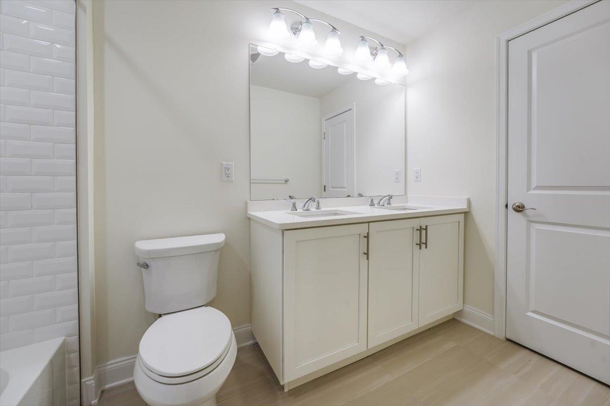 18 SILENT NEST WAY