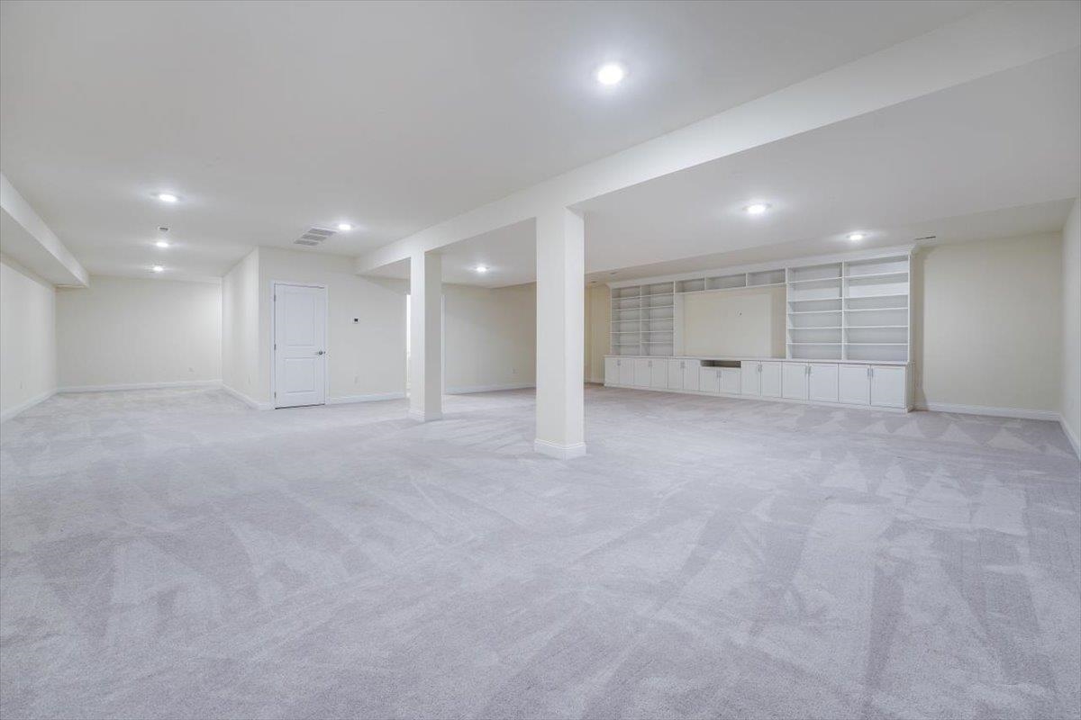 18 SILENT NEST WAY