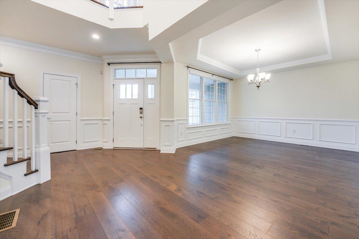 18 SILENT NEST WAY