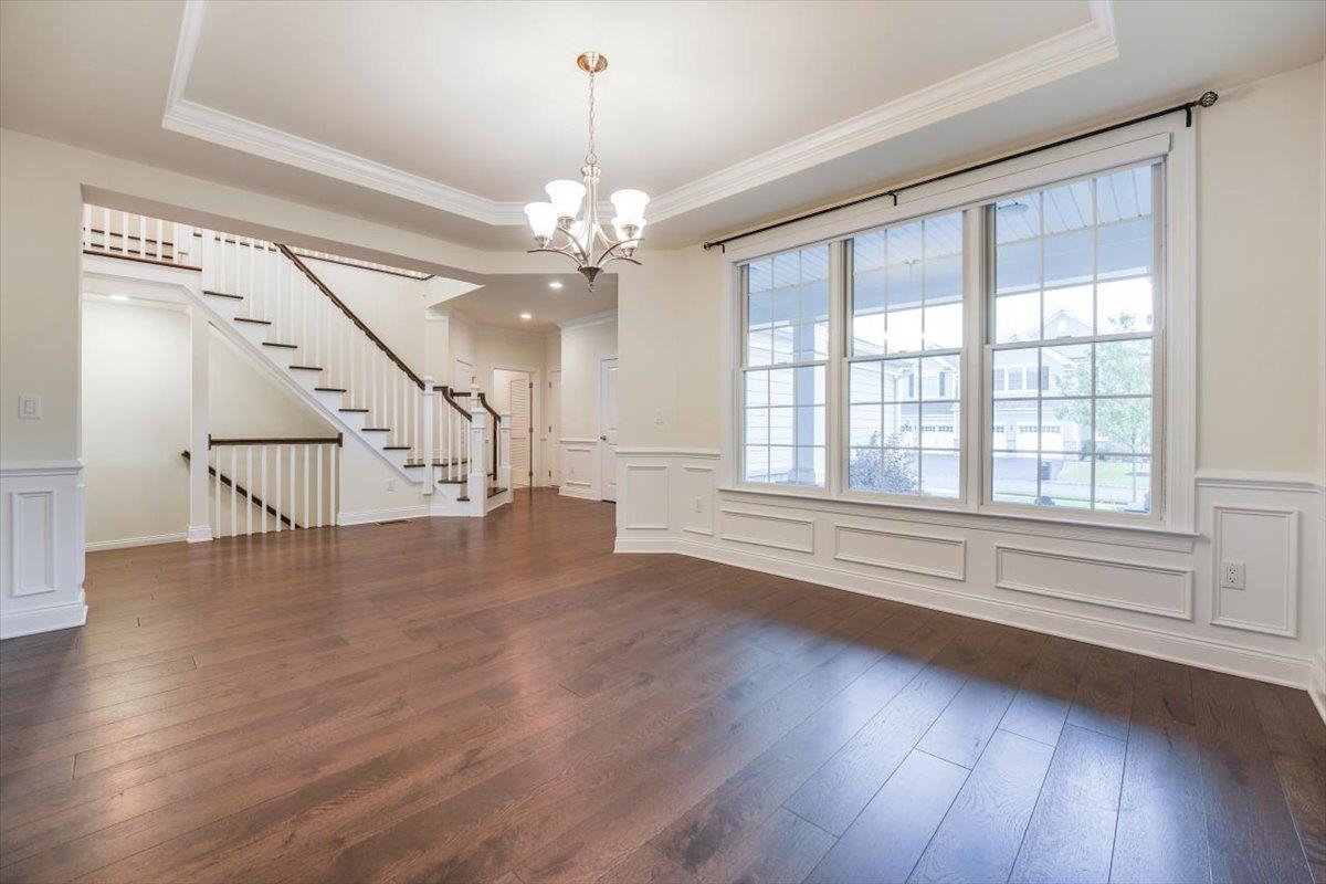 18 SILENT NEST WAY