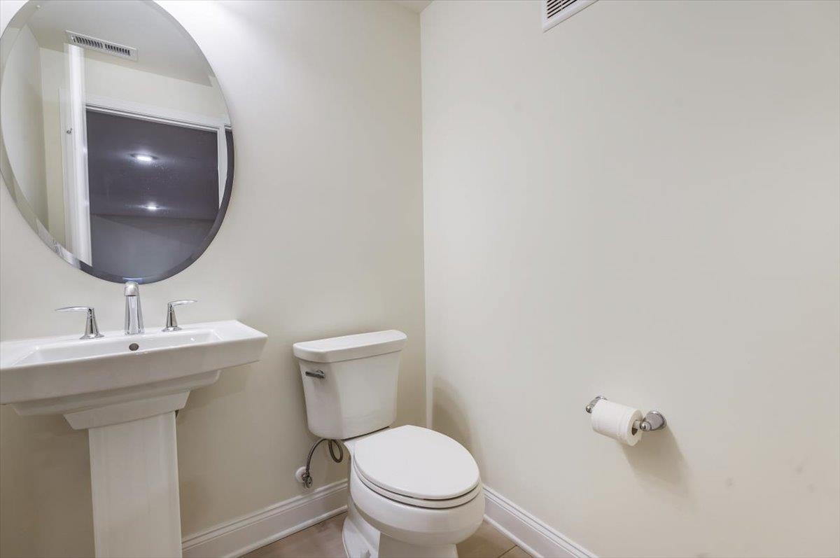 18 SILENT NEST WAY