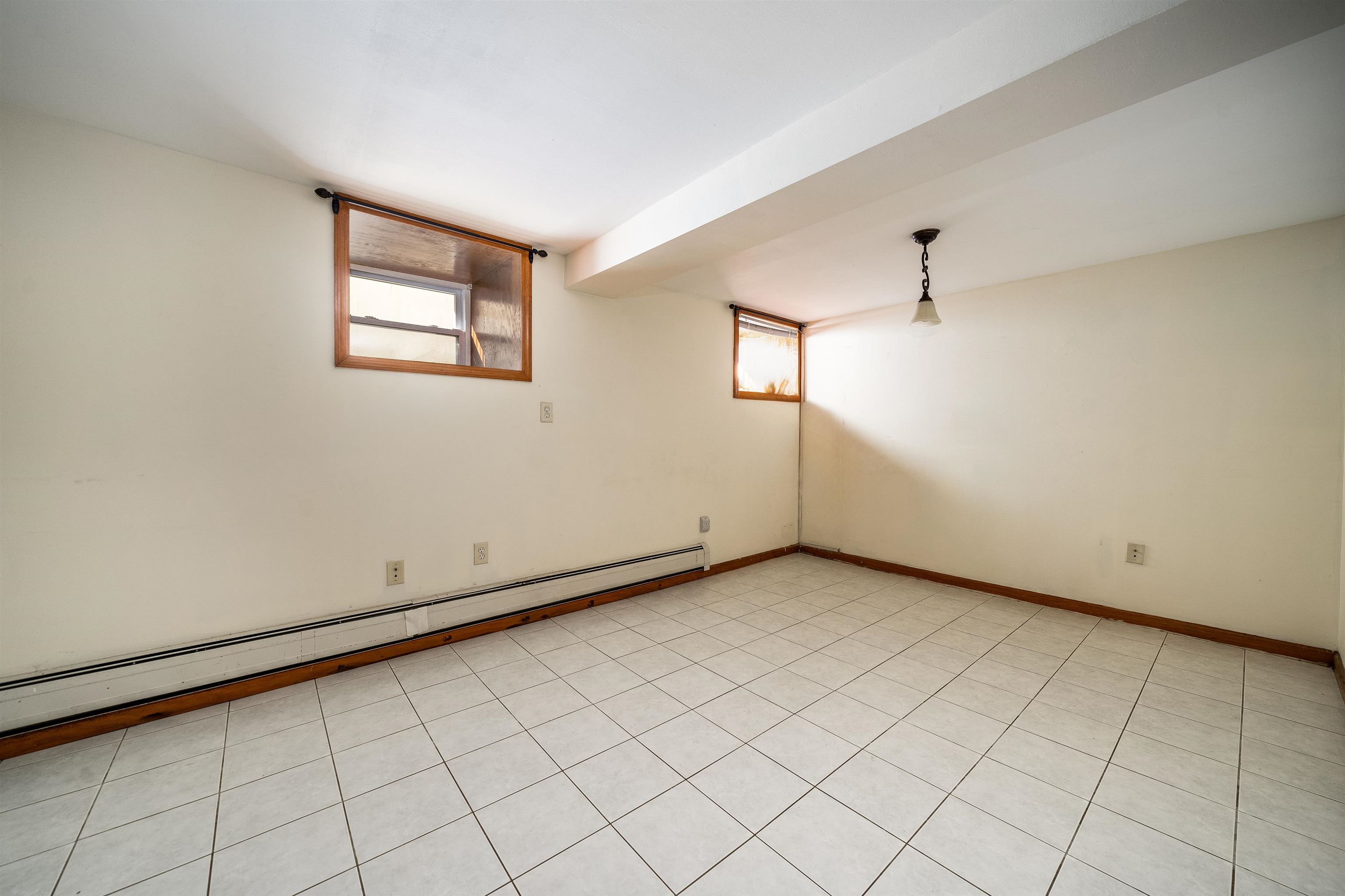 5 OAK ST Unit: 8