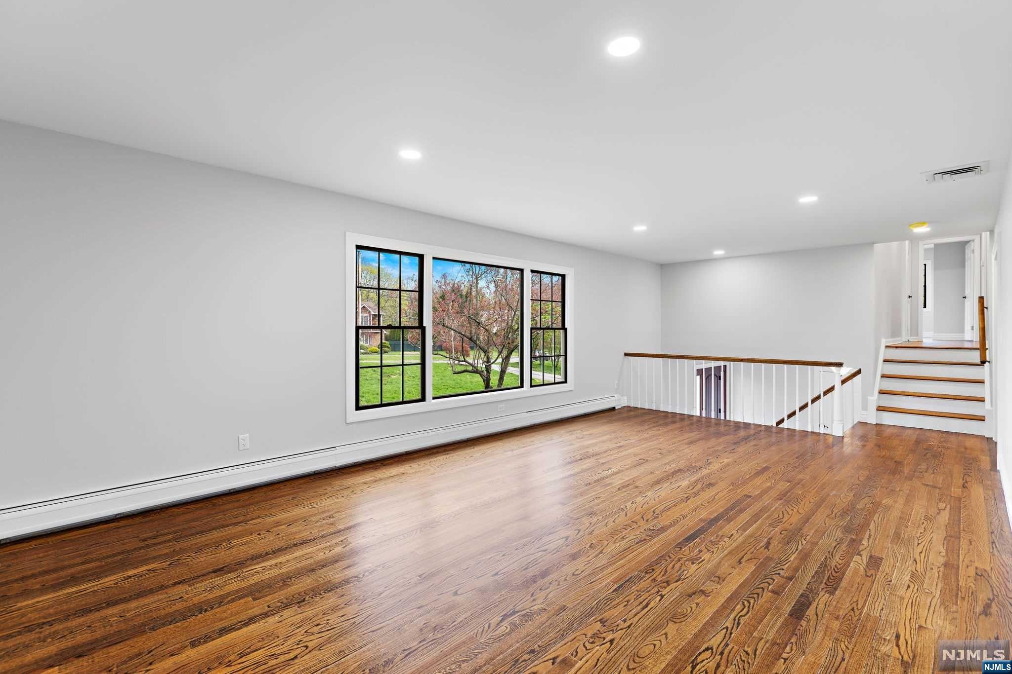 247 Creole Lane