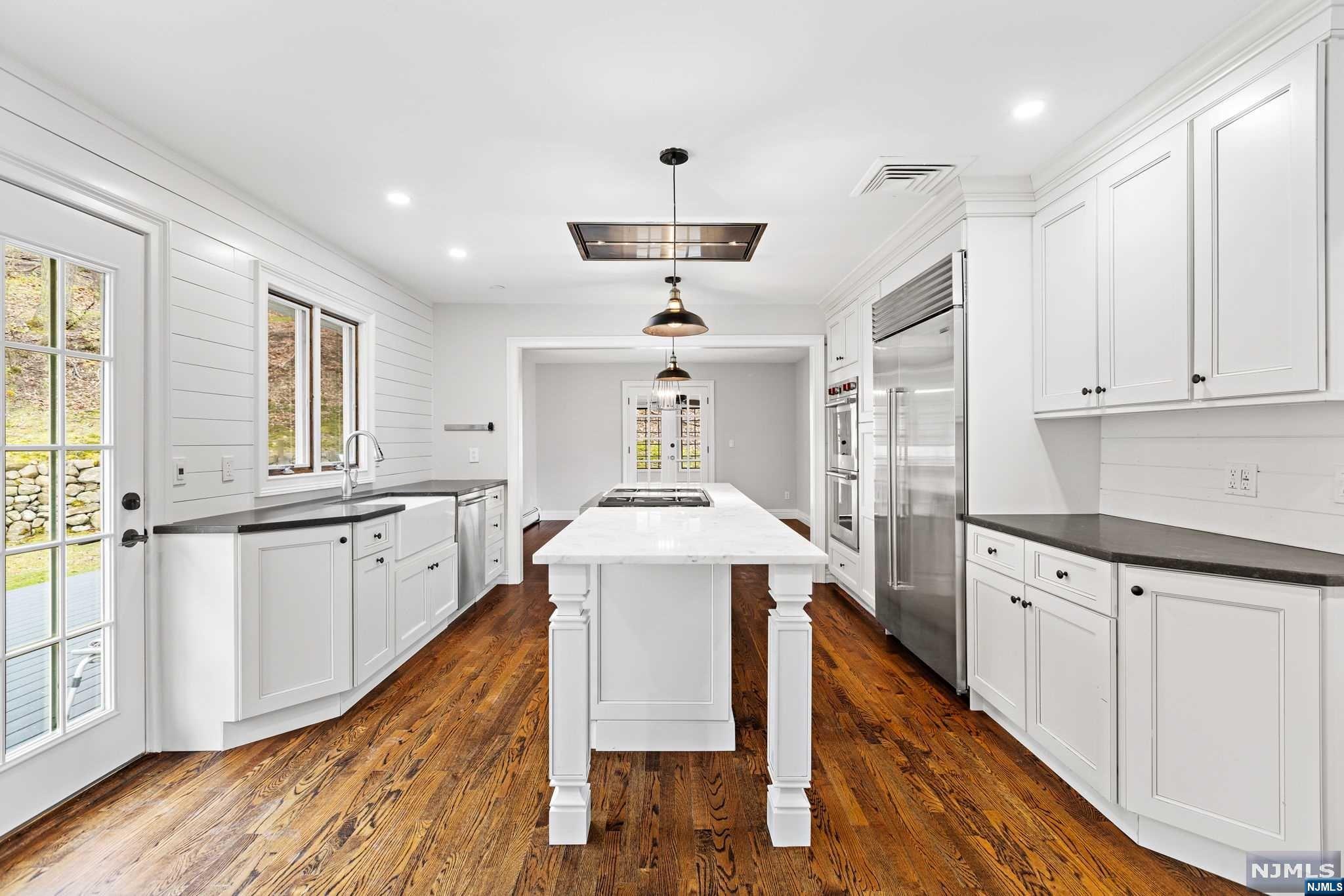 247 Creole Lane